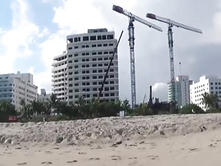 Flashing sympa à  la plage