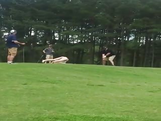 Comment se faire déconcentrer quand on jout au golf