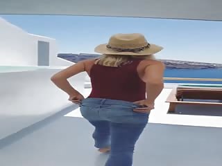 Sara Underwood enlève tout