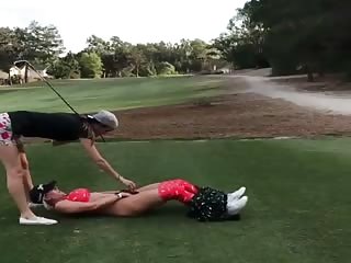 Une belle facon de jouer au golf