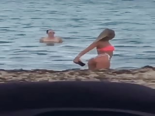 Quand tu te prends un selfie à  la plage