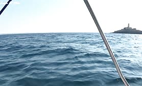 Ils baisent sur le bateau