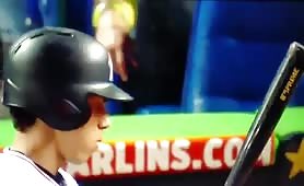 Quand ta mere montre ses seins pendant un match de baseball