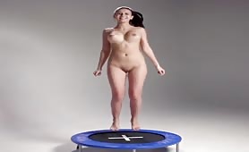 Elle adore le trampoline
