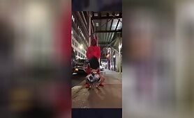 Jolie black aux gros seins baisée de partout à New York