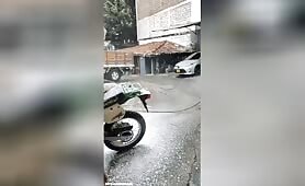 Un lavage de moto très sympa