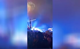 Baise avec une cochonne pendant un festival