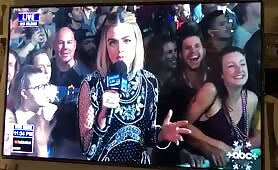 Un couple est surpris en train de baiser en live à la télé