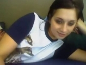 Sexy teen s'exhibe sur le chatroulette