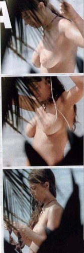 sara_tommasi_topless_0726a.jpg