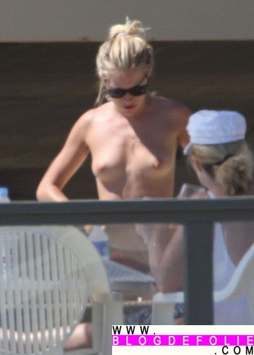 sienna-miller-topless-bikini-1-17